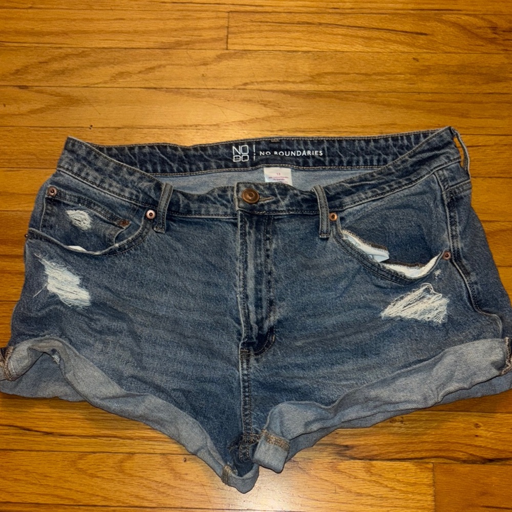 No Boundaries Women's Blue Denim Jean Shorts